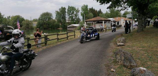 Arrivée des motards